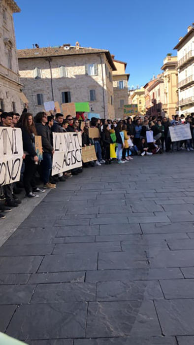 sciopero piazza