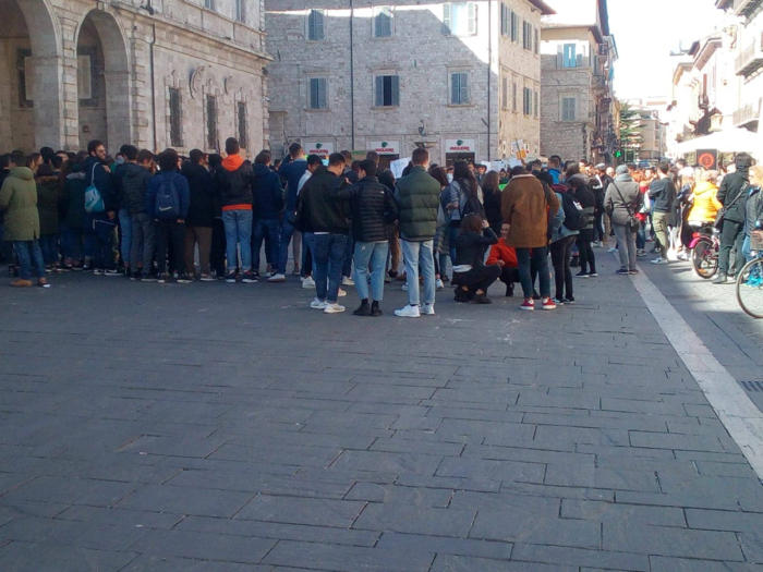 sciopero piazza 1