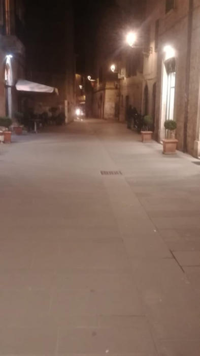 vicino piazza